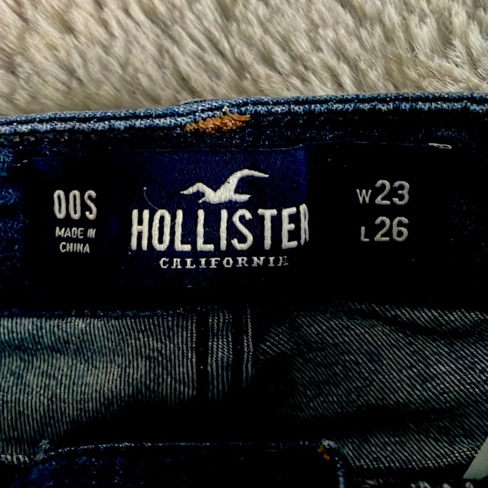 **SOLD Hollister Skinny Jeans - Picture 1 of 5